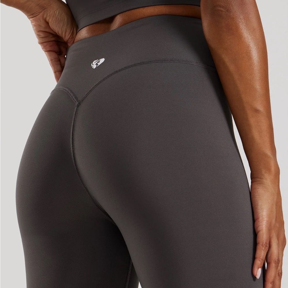 Women’s Best Essential Leggings, NWT, Medium